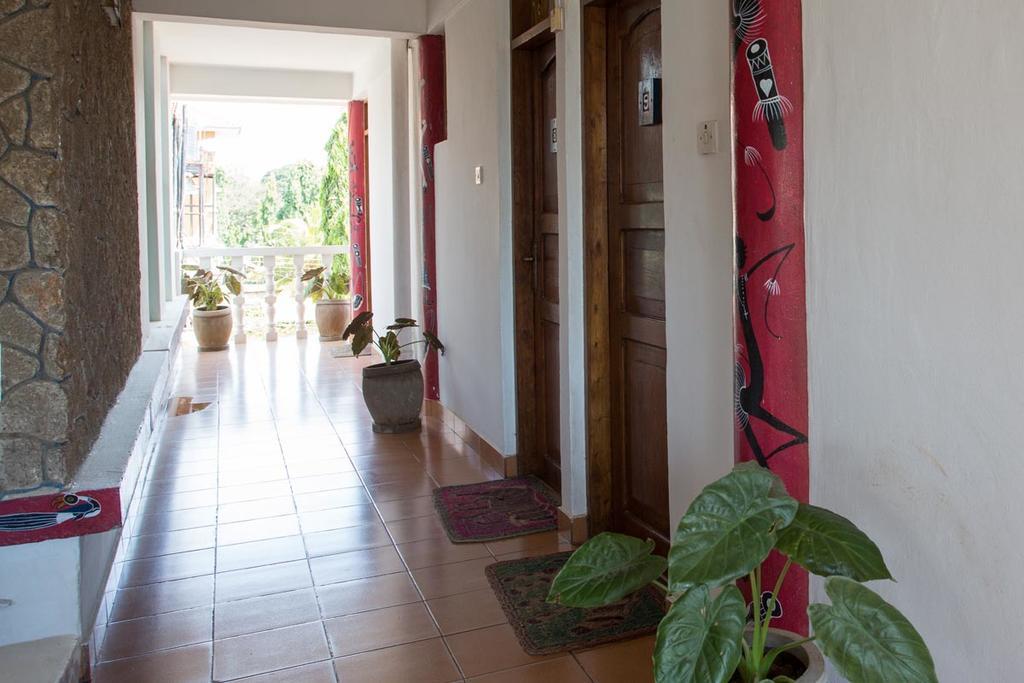 Q-Bar & Guesthouse Dar es Salaam Zewnętrze zdjęcie