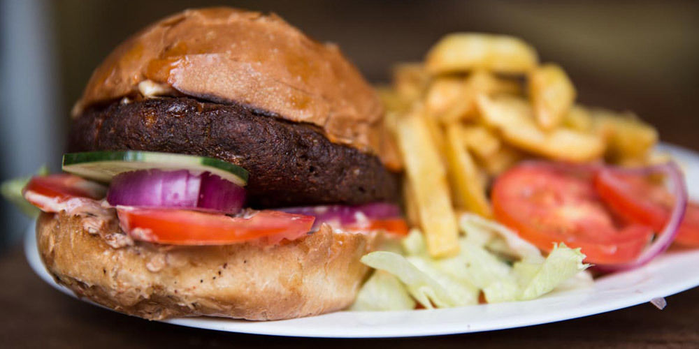 Q-Bar & Guesthouse Dar es Salaam Zewnętrze zdjęcie