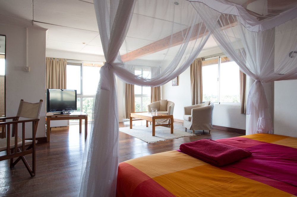 Q-Bar & Guesthouse Dar es Salaam Zewnętrze zdjęcie